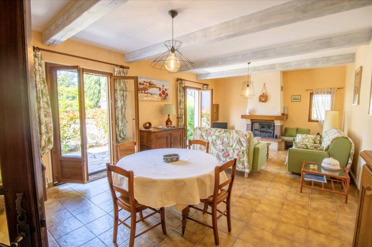 Large Spacious House In Frejus Exterior photo